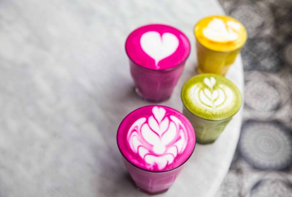 How Does Consuming a Rainbow of Fruits and Vegetables Affect Antioxidant Intake?